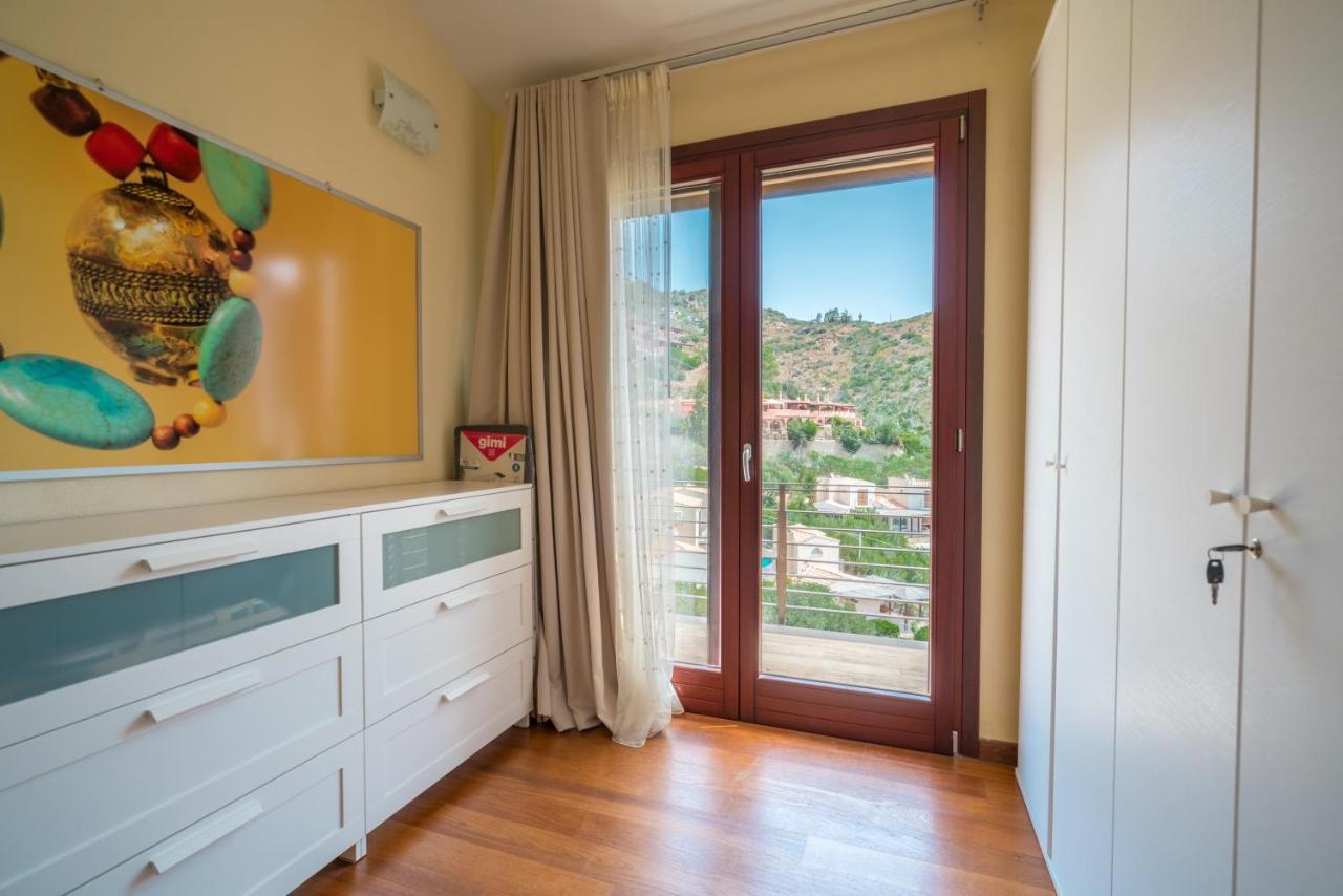 Villa Luna . Chia Eden Rock . Wifi Ac Riva dei Pini Εξωτερικό φωτογραφία