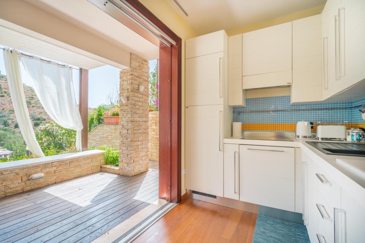 Villa Luna . Chia Eden Rock . Wifi Ac Riva dei Pini Εξωτερικό φωτογραφία
